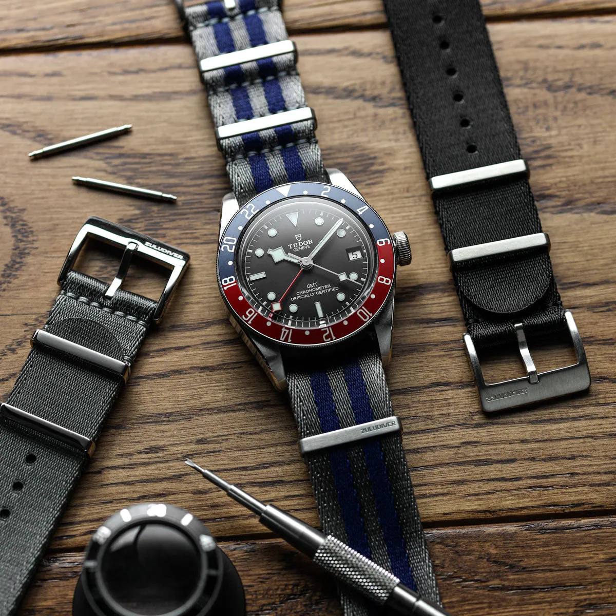 1973 British Military Watch Strap: ARMOURED RECON - Navy Bond, Polished