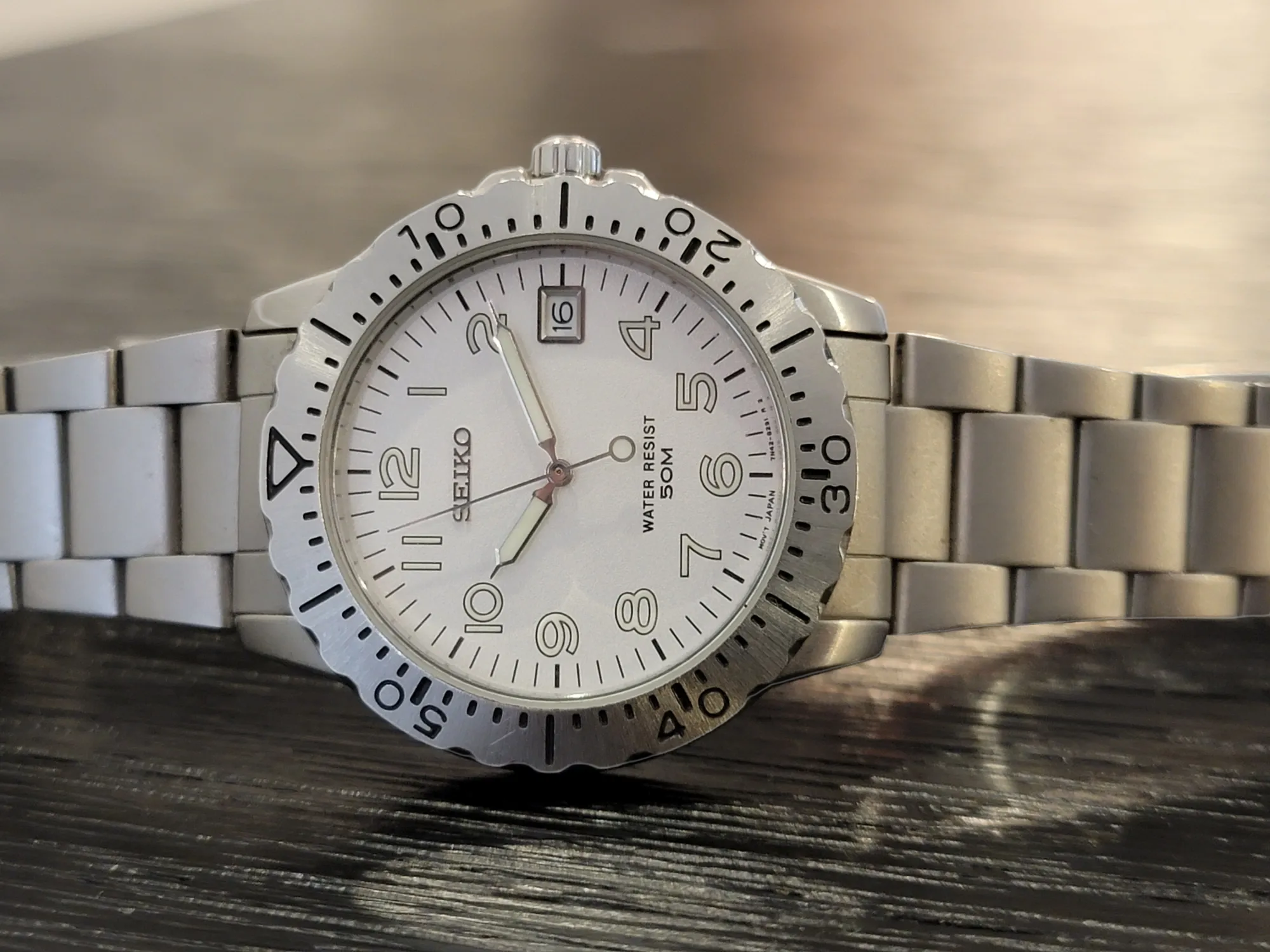 1998 SEIKO Quartz Watch -Diver Style- Date Indicator