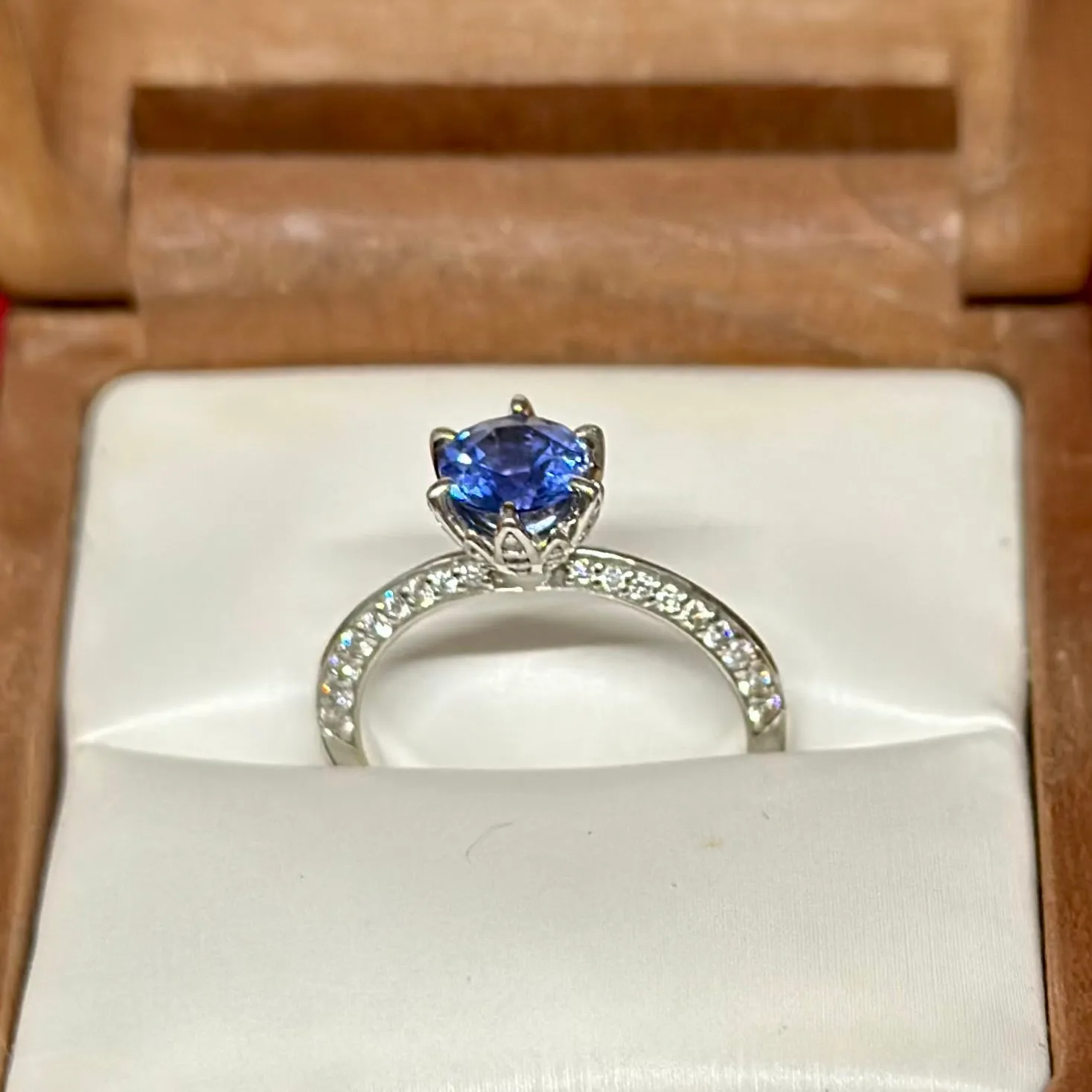 BRILLIANT EARTH BEAUTIFUL 18K WG Custom Sapphire Diamond Ring -$8K APR w/ CoA!