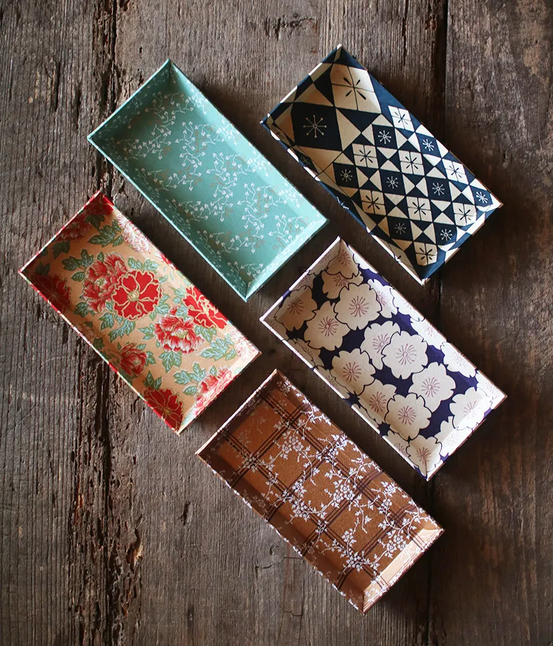 Chiyogami Paper Tray {Florets and Arabesque}
