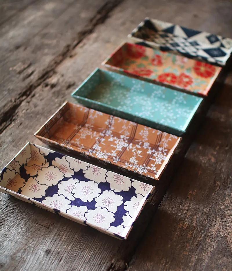 Chiyogami Paper Tray {Florets and Arabesque}