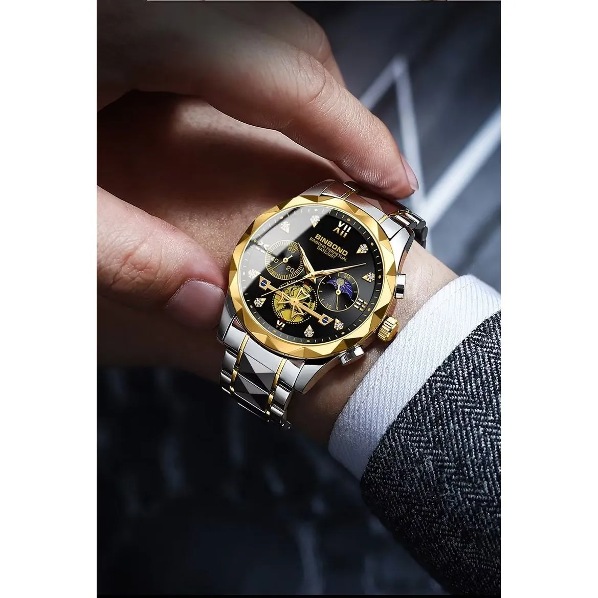 Diamoré Signature Watchcraft