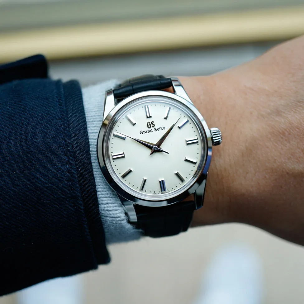 Elegance Collection Calibre 9S64 Manual Wind SBGW231
