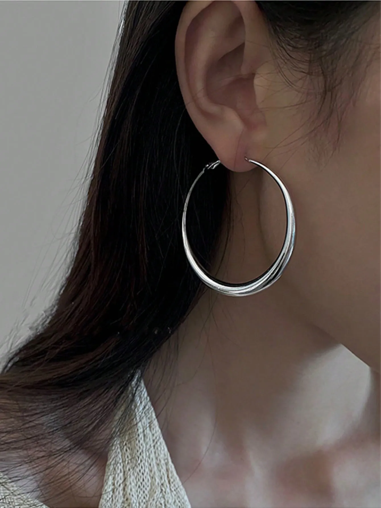 European And American Style Metallic Personalized Circle Design Earrings