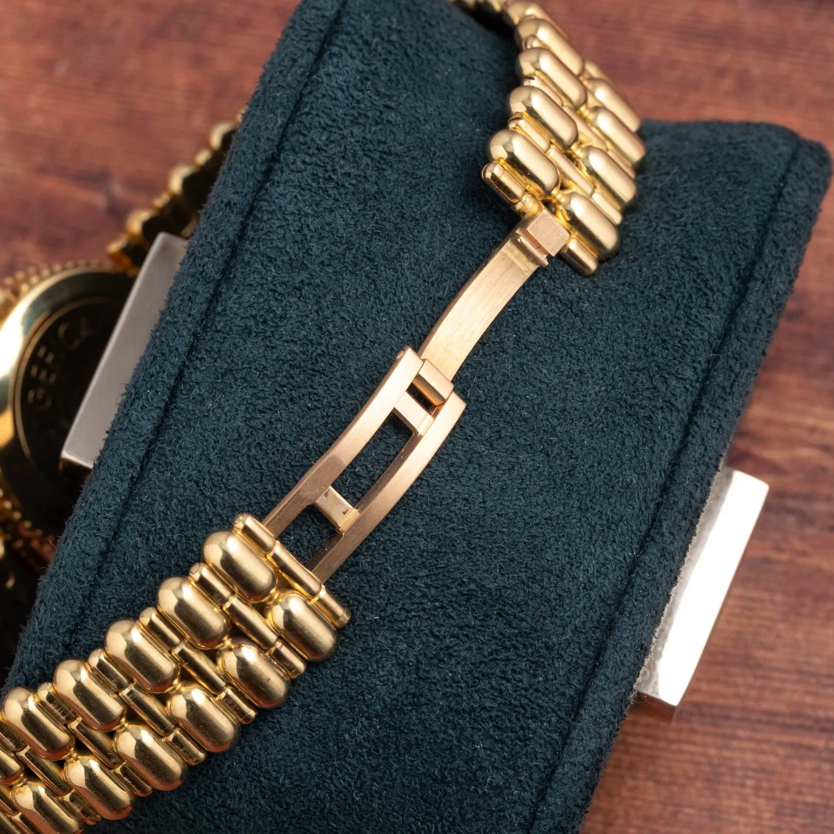 Gerald Genta Ladies Dress Watch