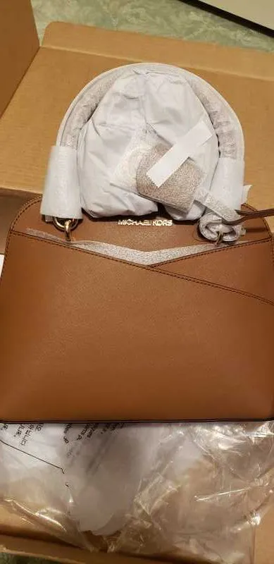 Jet Set Travel Medium Saffiano Leather Dome Satchel