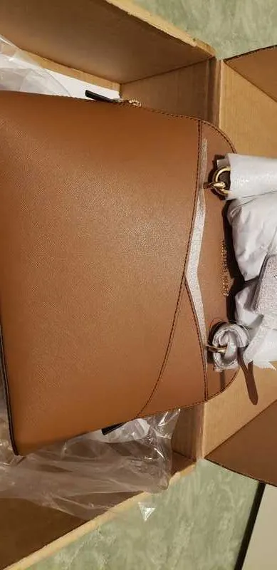 Jet Set Travel Medium Saffiano Leather Dome Satchel