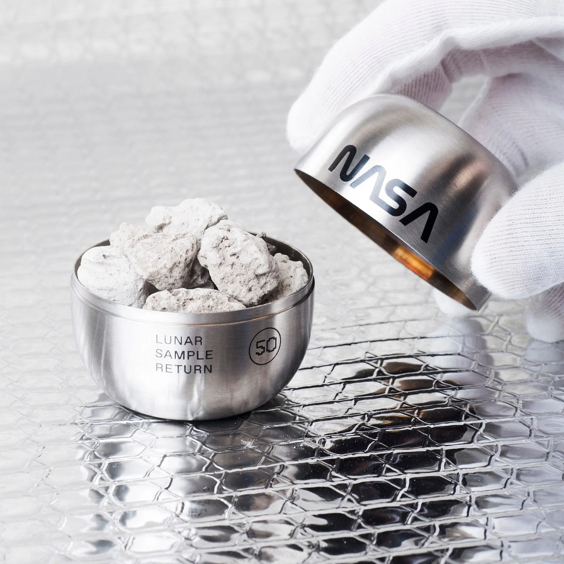 NASA themed - ANICORN "Lunar Sample Return" The Moon Smell