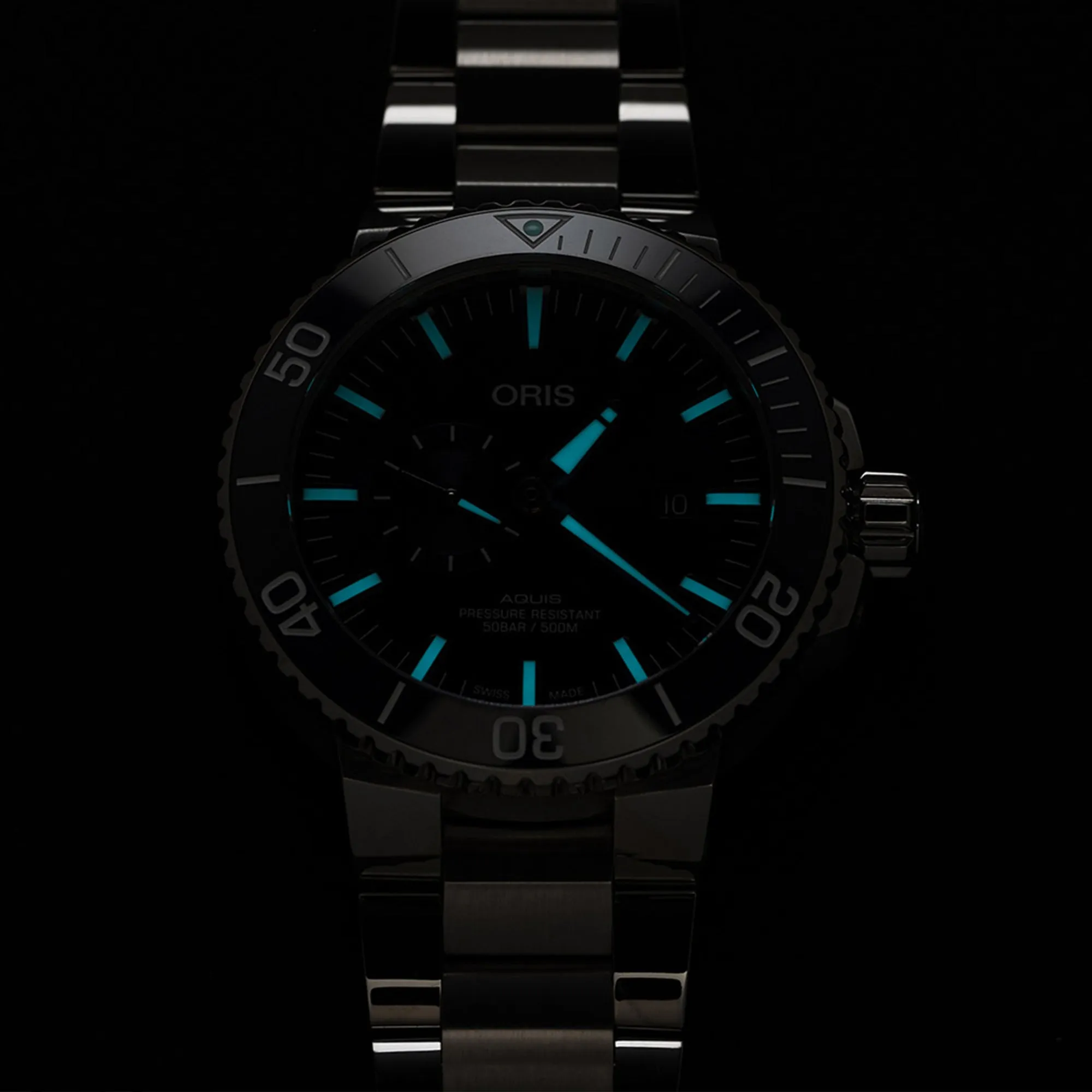 Oris - Aquis Small Second Date 45.5mm