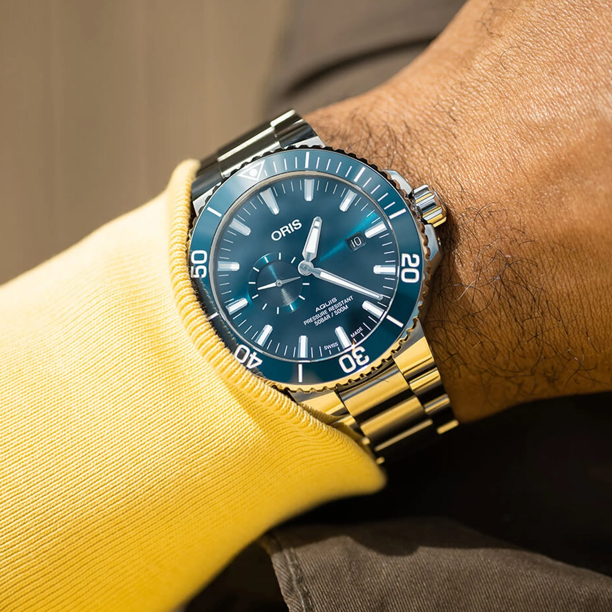 Oris - Aquis Small Second Date 45.5mm