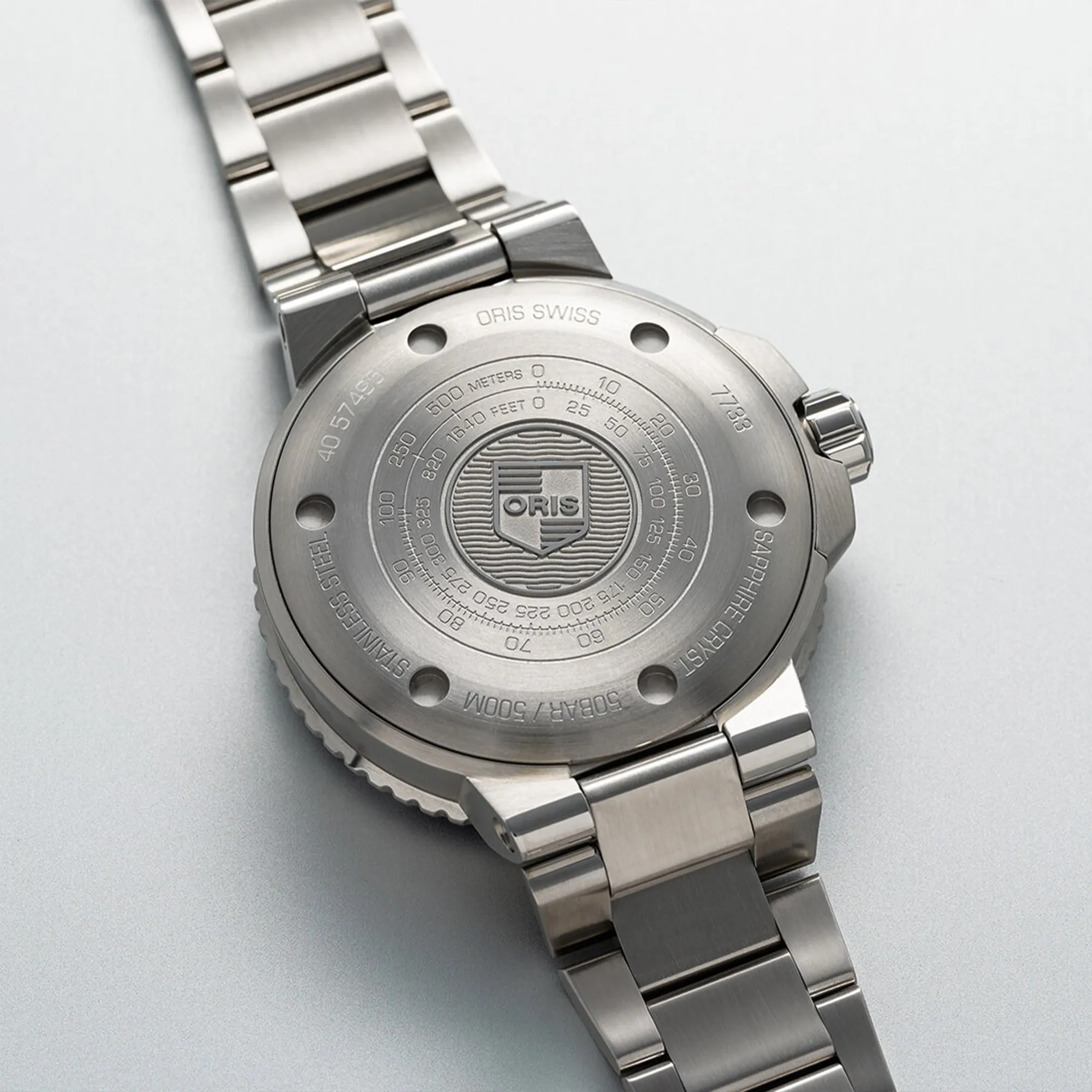 Oris - Aquis Small Second Date 45.5mm