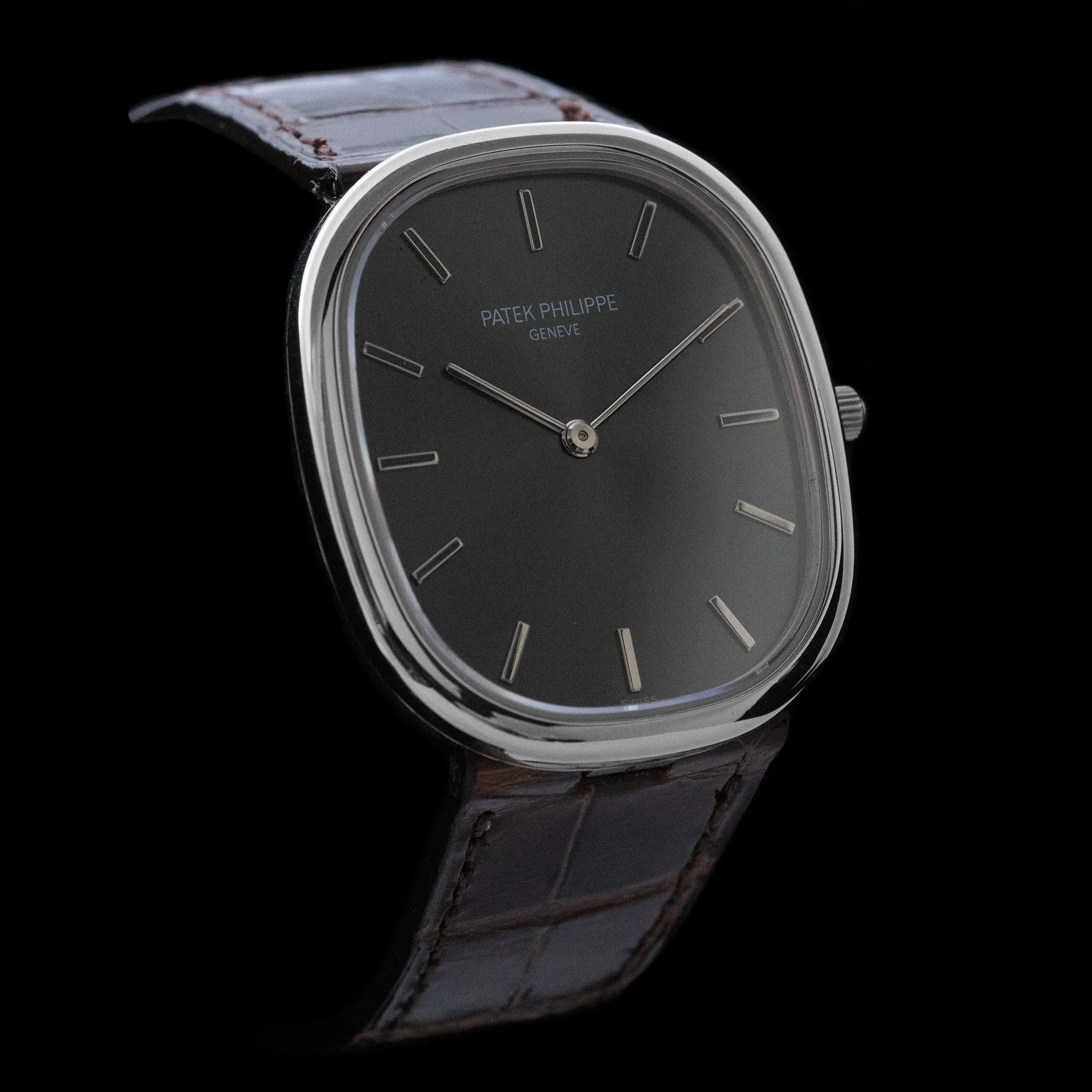 Patek Phillipe - 2006 Golden Ellipse