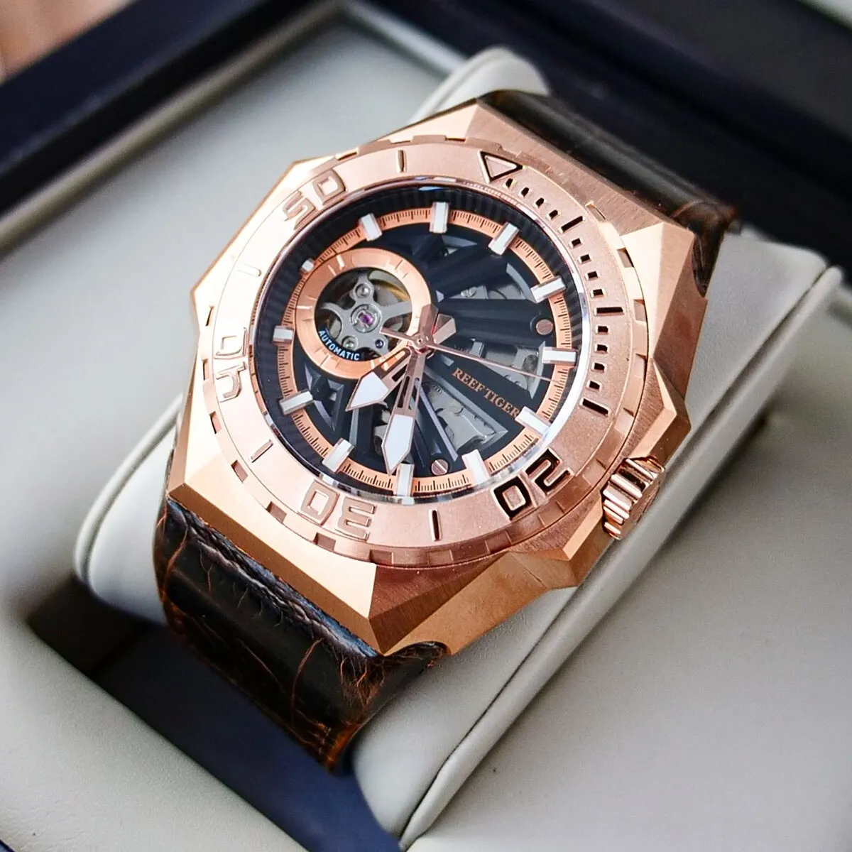 Reef Tiger/RT Luxury Brand Sport Watches Rose Gold Automatic Mechanical Skeleton Military Leather Watch Accessories RGA6903-S