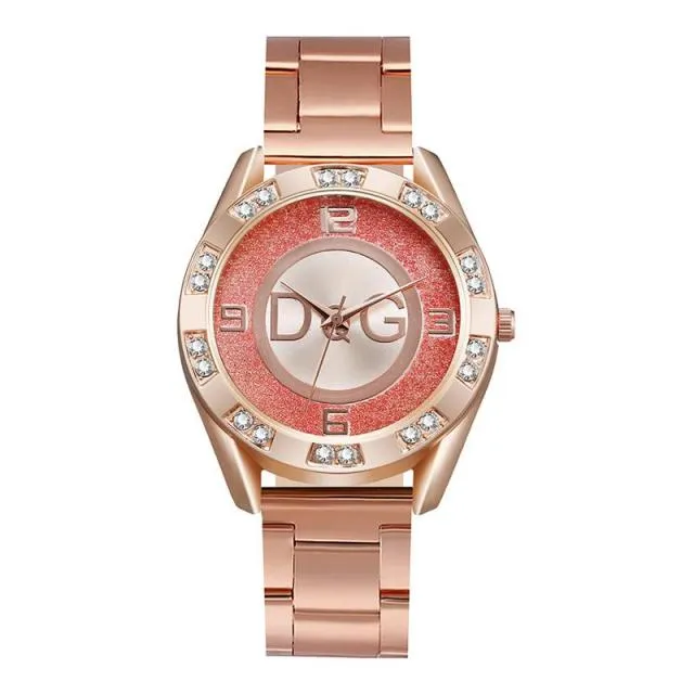 Woman's Retro Design Quartz Stainless Steel Wrist Watch