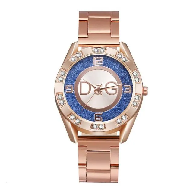 Woman's Retro Design Quartz Stainless Steel Wrist Watch